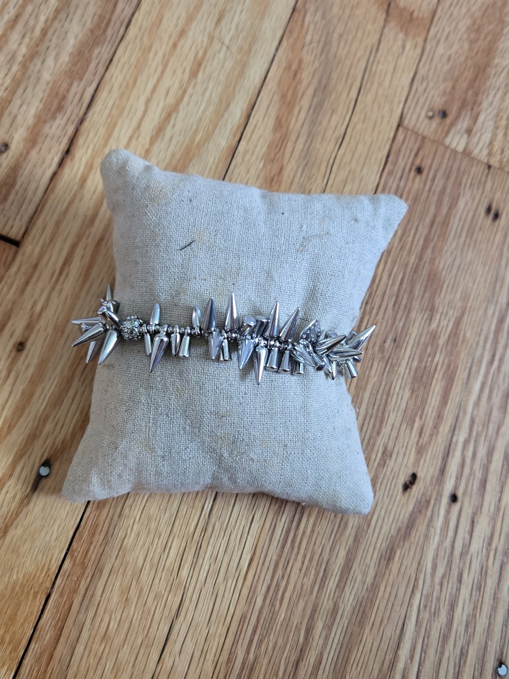 Stella & Dot Silver Spike Cluster Stretch Bracelet